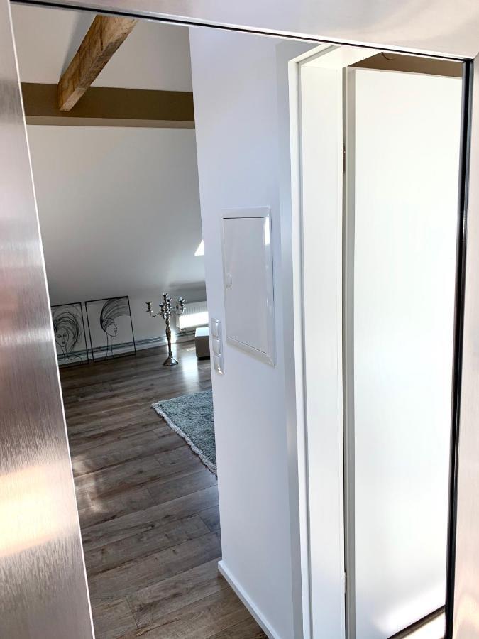 Six - One Seven Apartment Koblenz  Bagian luar foto