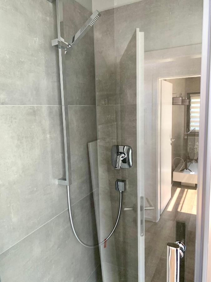 Six - One Seven Apartment Koblenz  Bagian luar foto