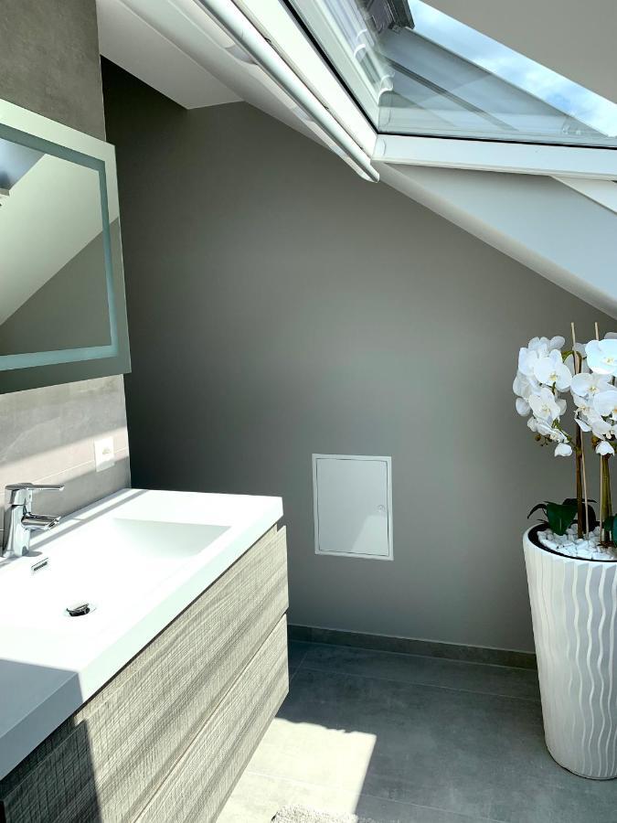 Six - One Seven Apartment Koblenz  Bagian luar foto